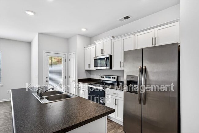 Photo - 3705 Nathans Wy