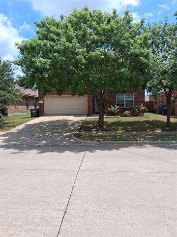 Photo - 2053 Meadow Park Dr