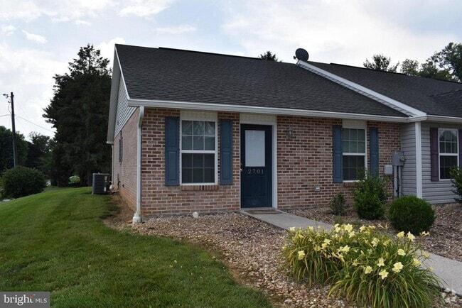 Building Photo - 2701 Roosevelt Dr Rental