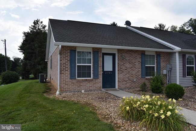 Photo - 2701 Roosevelt Dr Townhome