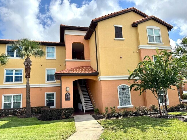 Building Photo - 5475 Vineland Rd Unit 8113