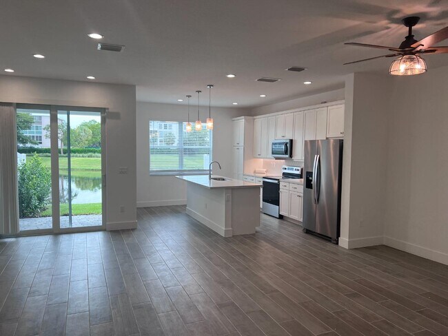 Building Photo - 637 Parsons Wy Rental