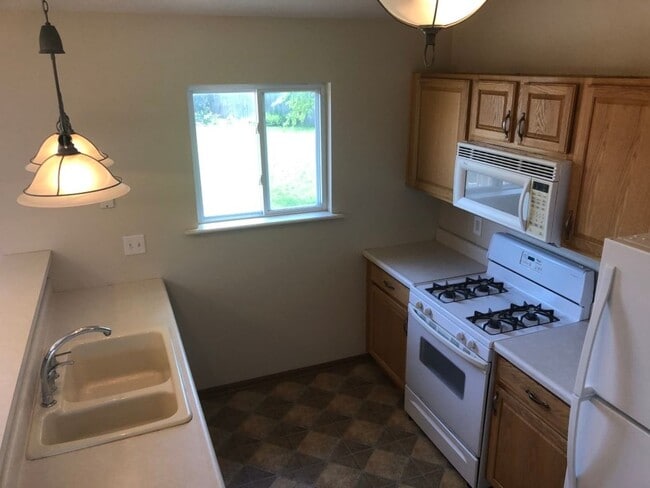 Photo - Gorgeous 3 Bedroom, 2 Bathroom Home minutes from Offutt Air Base