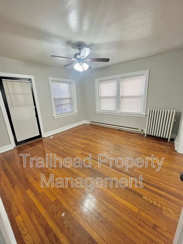 Photo - 4013 Charlotte St
