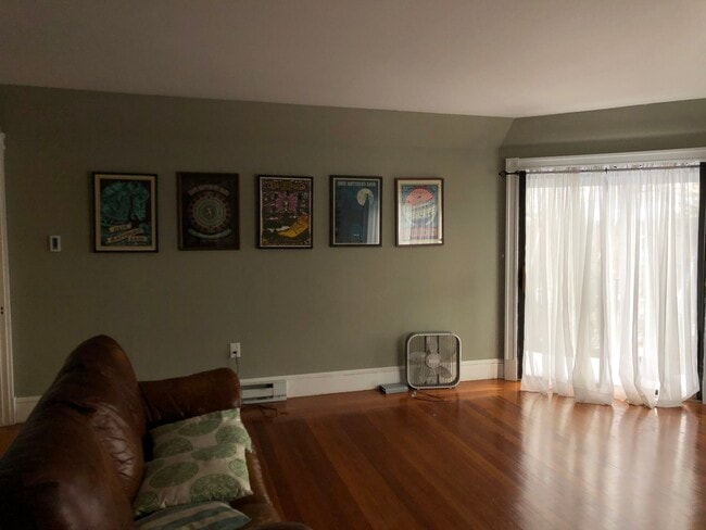 Family Room - 40 Walpole St Unit 3