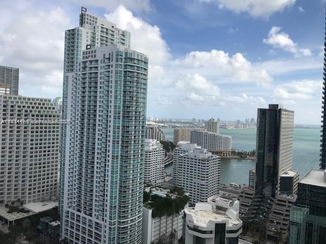 Building Photo - 1050 Brickell Ave Unit 3102