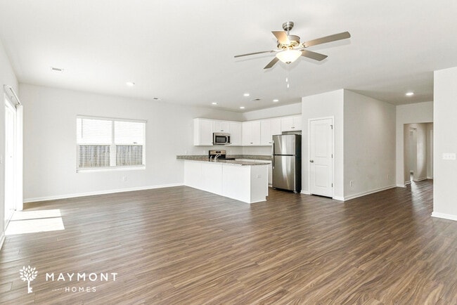 Photo - 119 Shire Dr