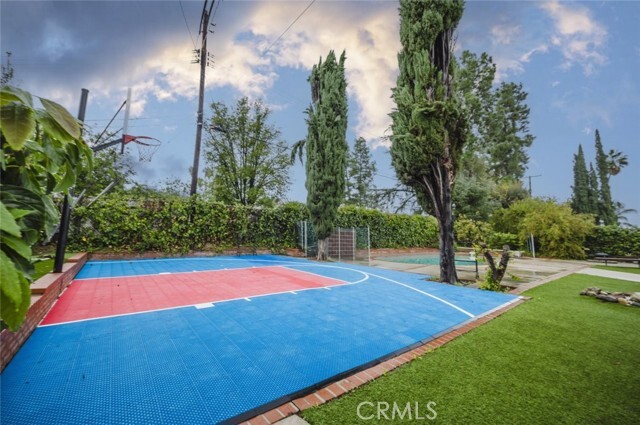 Photo - 5817 Lockhurst Dr