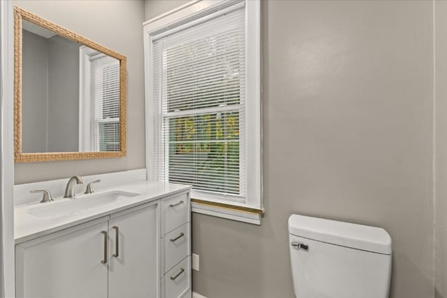 Photo - 350 Hill Park Dr