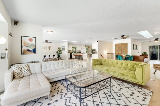 Photo - 19926 Pine Mountain Dr