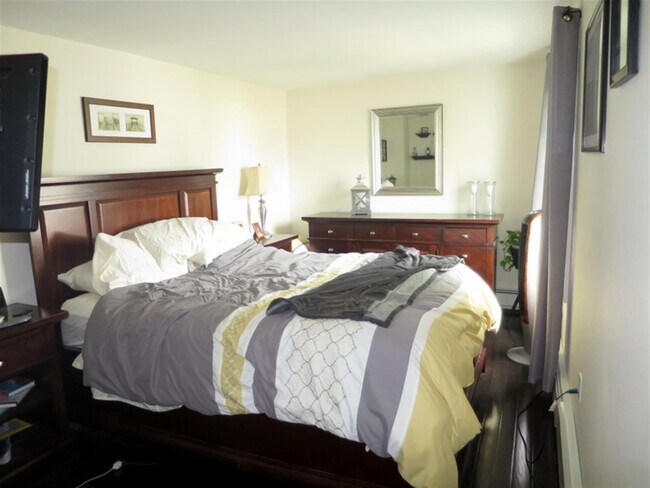 3 Jefferson St Unit 2
