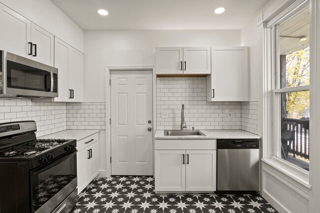 Photo - 853 Meigs St Unidad B