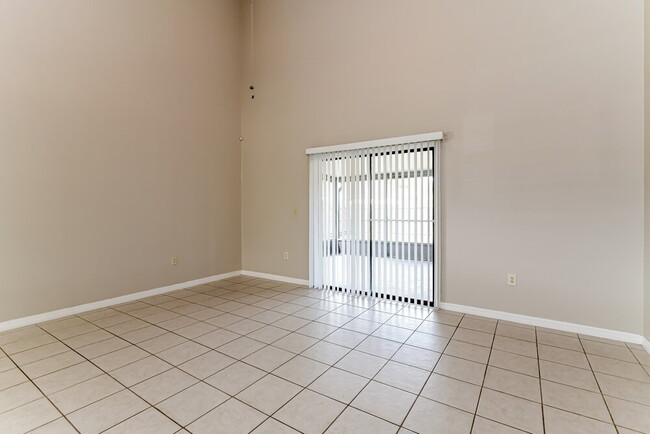 Photo - 116 Whitehall Way
