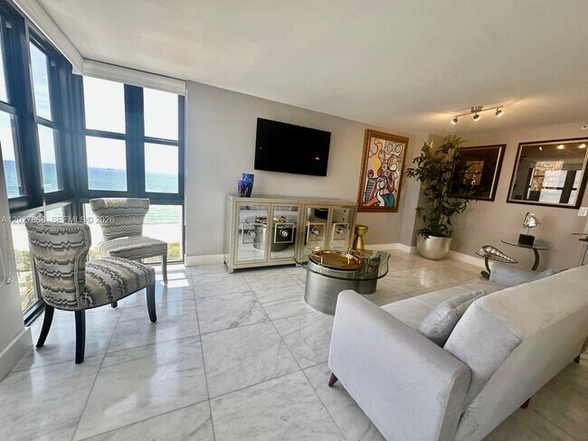 Photo - 2555 Collins Ave Unit 1400