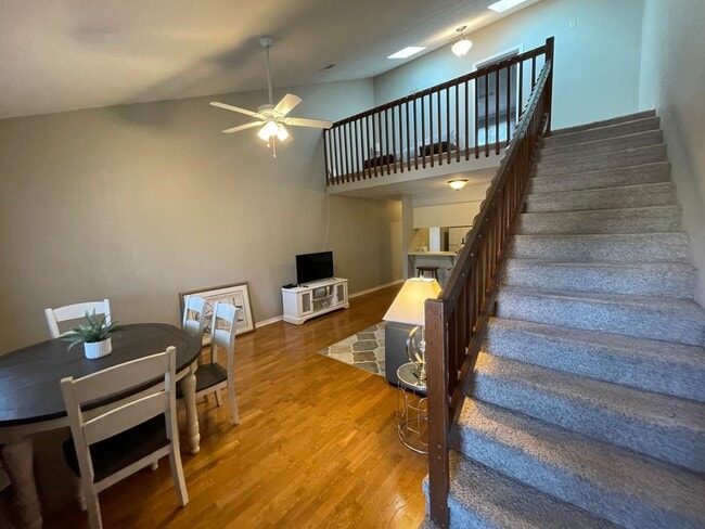 Photo - For Lease - Fully Furnished 2 BR | 1.5 BA ...