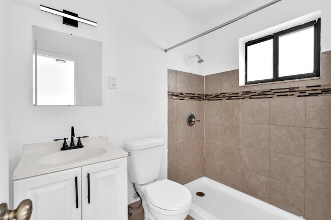 Photo - 1027 SW 3rd St Unidad 7