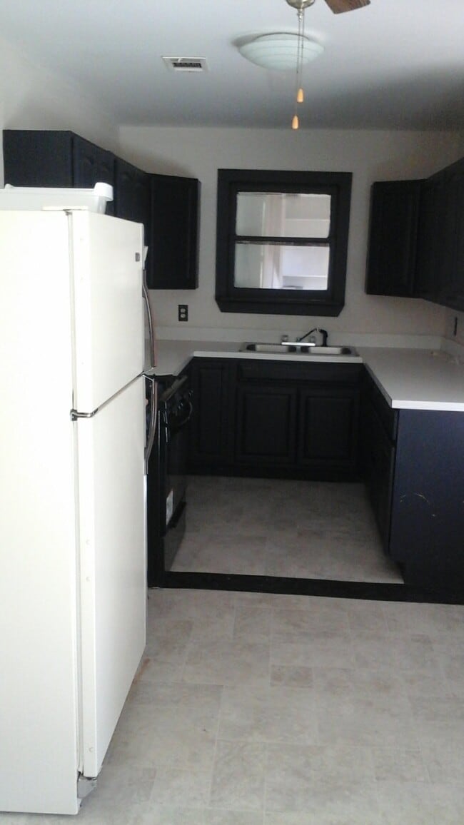 Photo - 5500 Korth St House