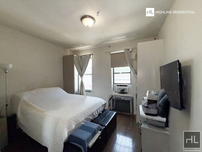 Photo - 11 St @ 34th Ave Unit 2F