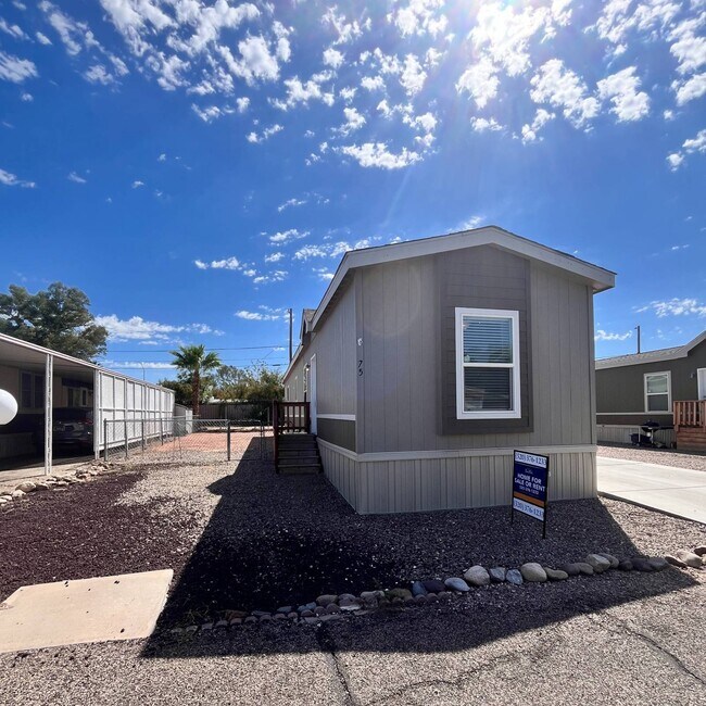 Building Photo - 4100 N Romero Rd