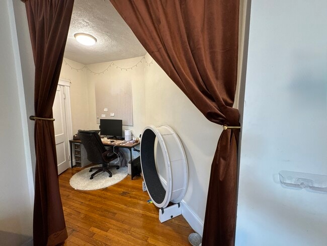 Photo - 242 Hemenway St