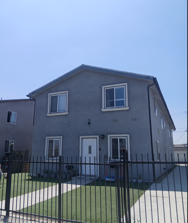 Photo - MULTI-FAMILY HOUSE Unit 112(222B)