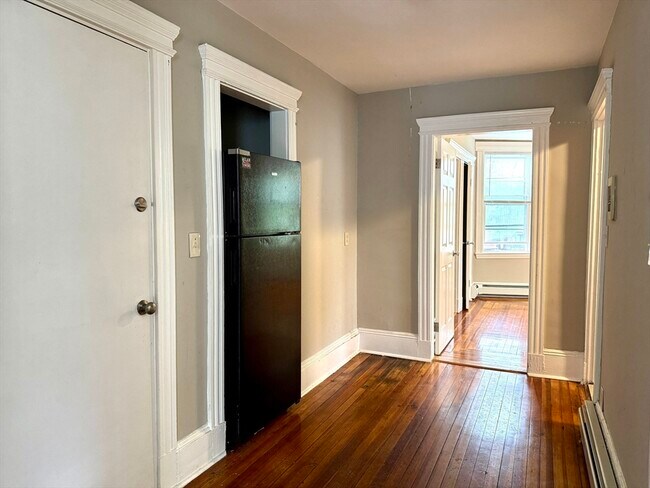Photo - 124 W Green St Unit 307