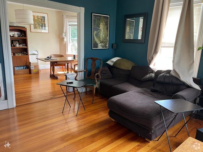 Building Photo - 6 Ellery St Rental