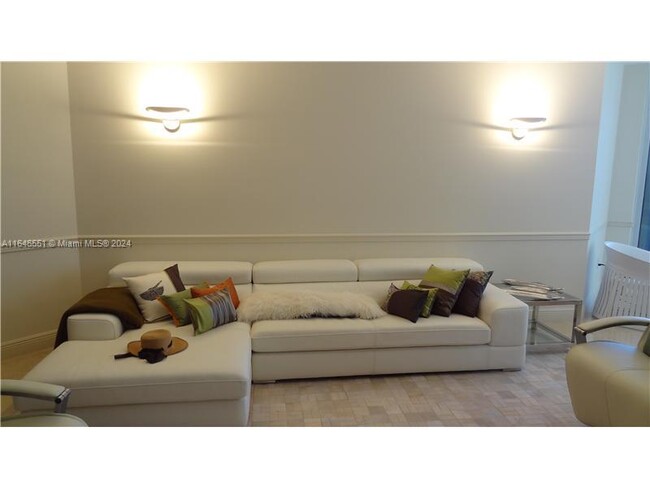 Photo - 9559 Collins Ave Condo Unit S6-H