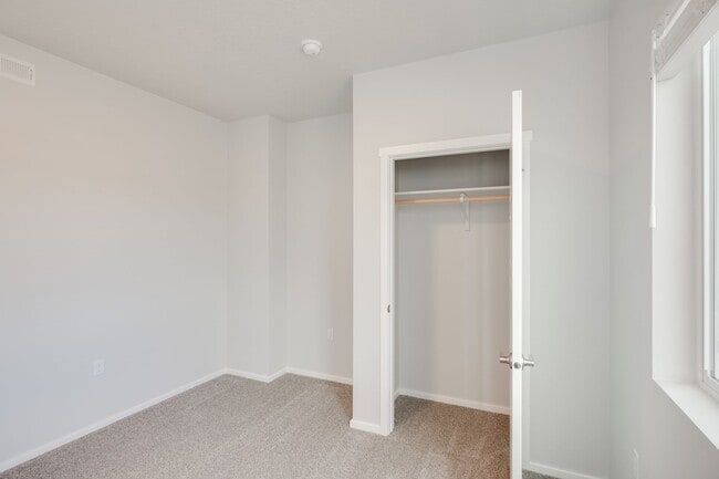 Photo - 2 Bedroom Apartments in Caldwell With Styl... Unit B102