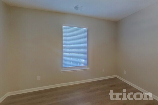 Photo - 65 Sand Oak Ct