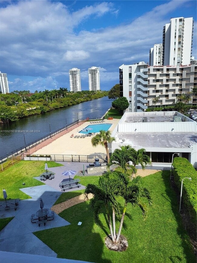 3401 N Country Club Dr Condo Condo for Rent in Aventura, FL