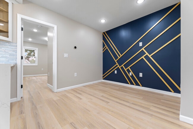 Sala de estar - 40 Lewis Ave Unidad 2