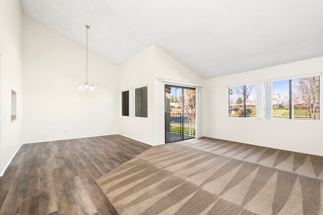 Photo - Bunker Hill Apartments