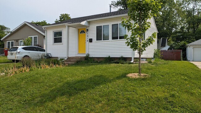 Photo - 1418 Summit Ave