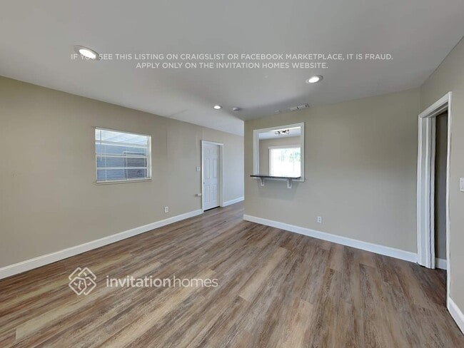 Photo - 3120 56th St N