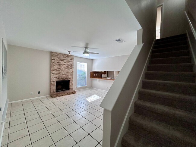 Photo - 1707 Waterloo Tr Apartamento Unidad A