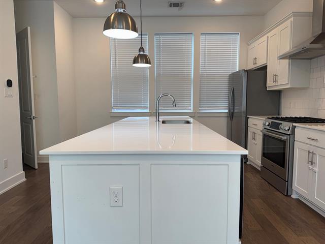 Building Photo - 645 N Tyler St Unit 104