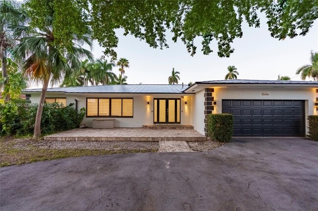 Photo - 1141 N North Lake Dr