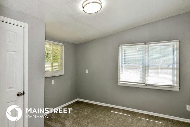 Photo - 8500 E 91 St