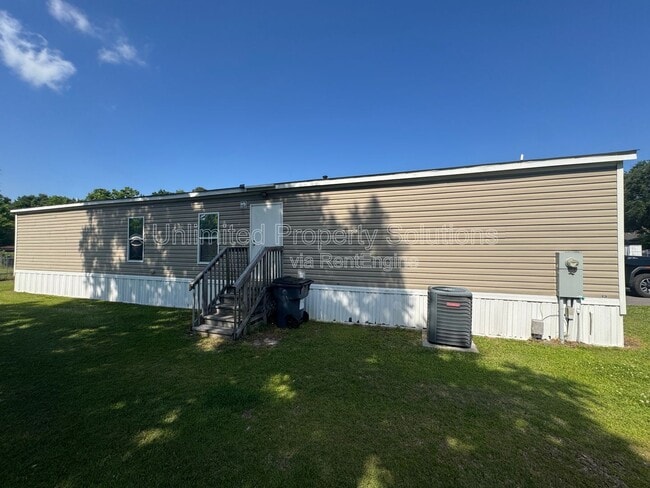 Photo - 9499 Wendi Dr NE Unit B