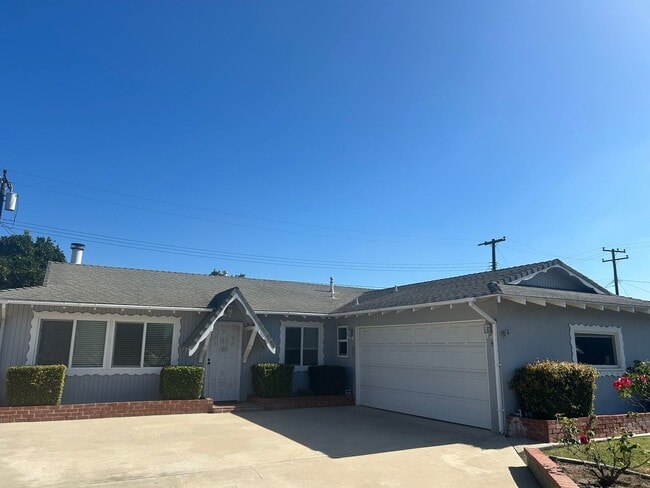 Photo - East End 4 Bedroom Home!