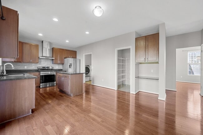 Photo - 1550 Cinnabar Dr