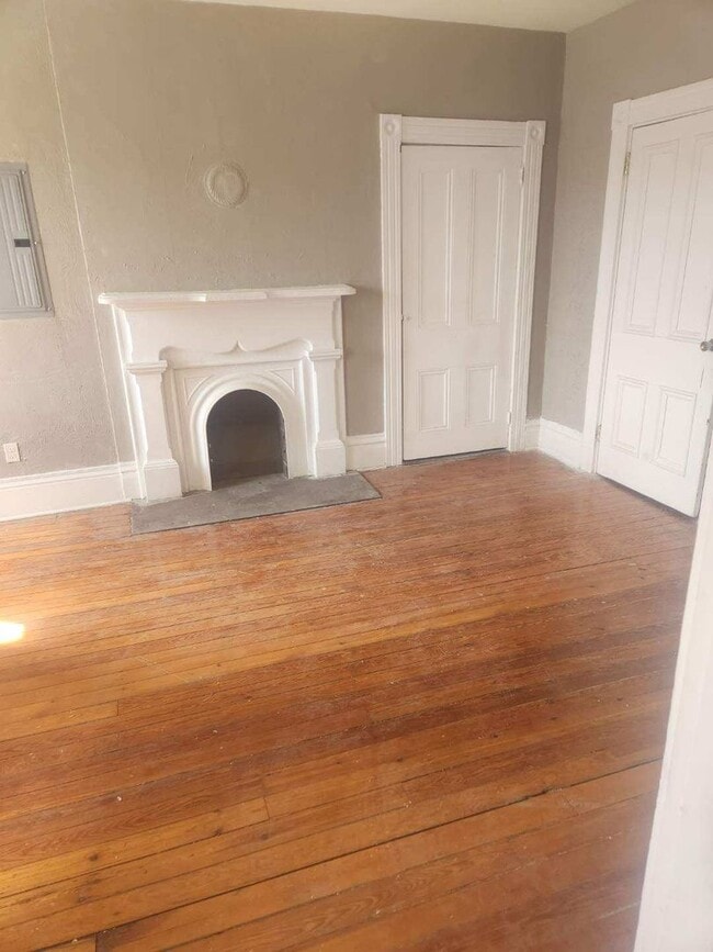 Photo - 1608 Lowrie St Unidad #3