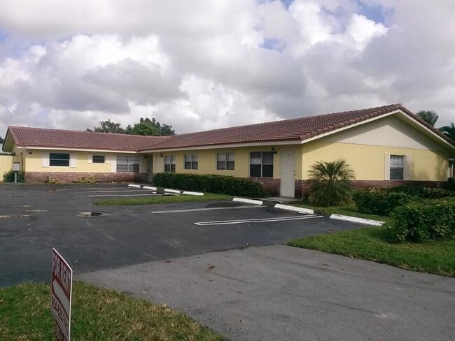 Photo - 10551 NW 45th St Apartment Unit 2
