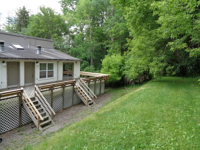 993 Dryden Road