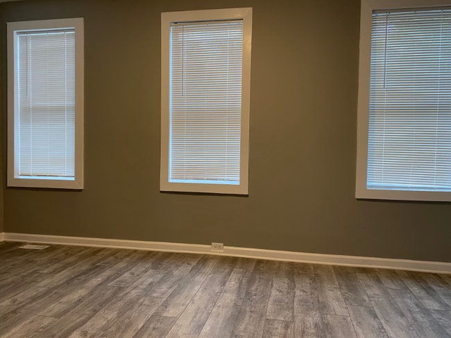 Photo - 2922 Grantley Ave