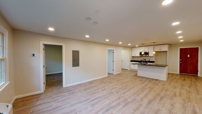 Photo - 595 Central Ave