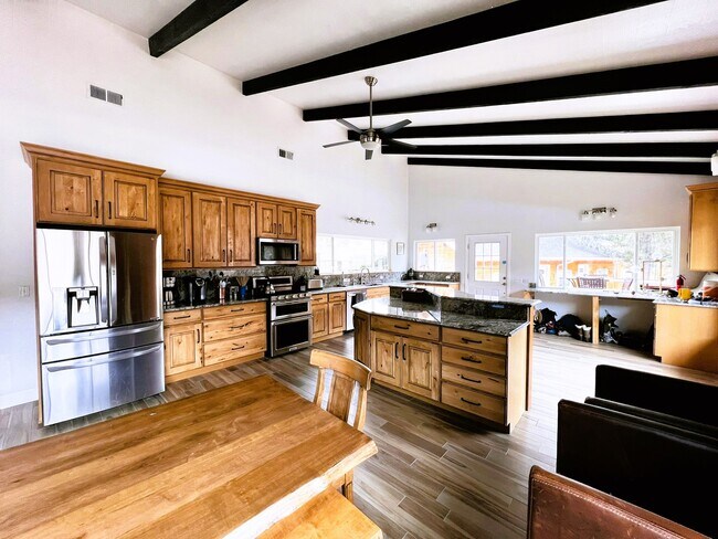 Photo - 29200 Crystal Lake Rd