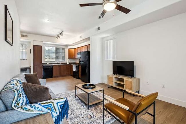 Building Photo - 6610 N 93rd Ave Unit ID1238439P Rental