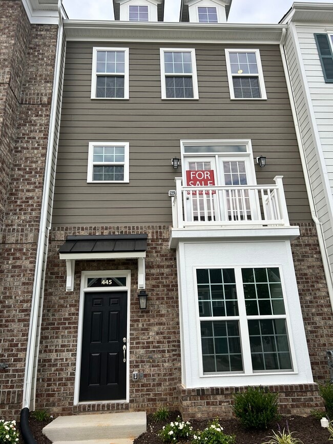 Photo - 445 Randolph Vw Dr Townhome